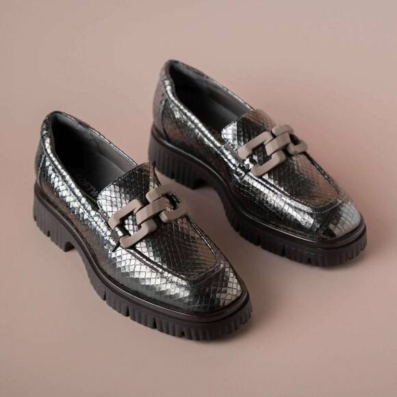 NEW SOFTWAVES women's leather loafer in pewter metallic Size41 - Picture 3 of 3